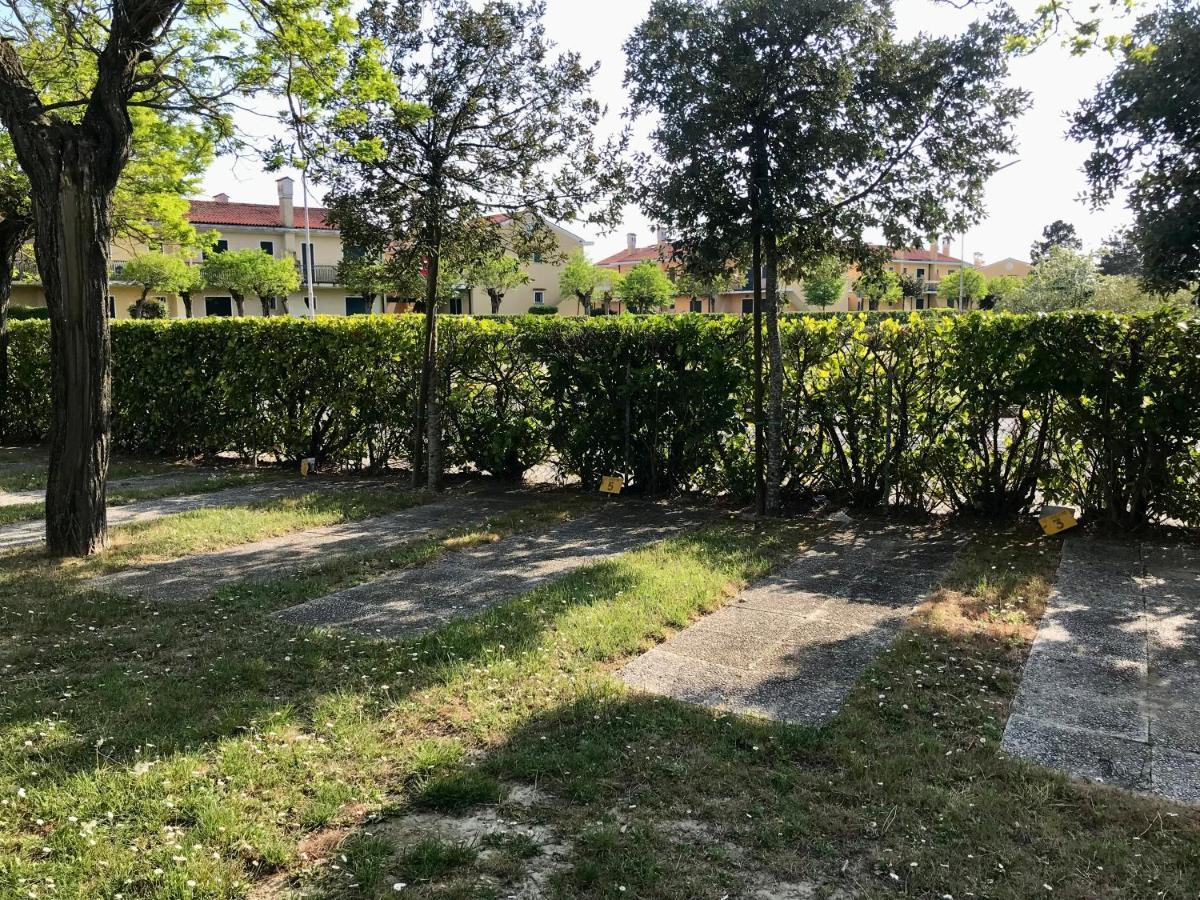 Villaggio Le Ginestre Bibione Exterior foto