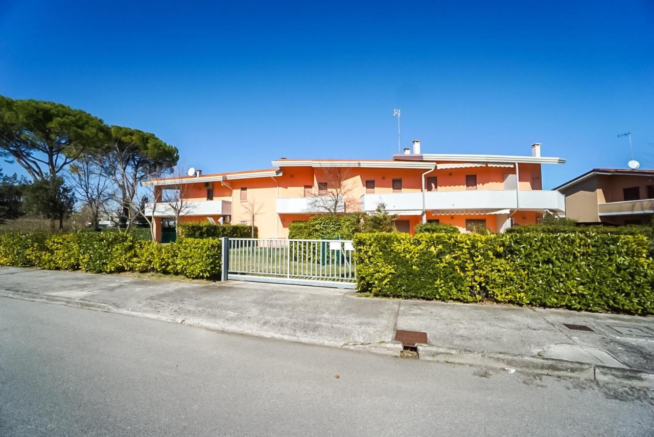 Villaggio Le Ginestre Bibione Exterior foto